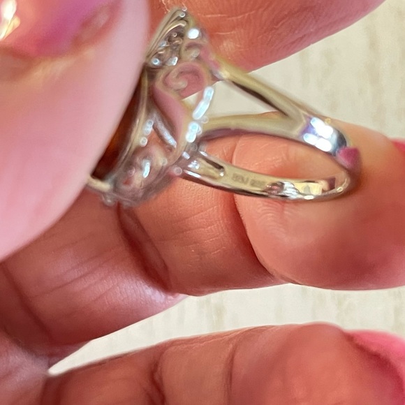 Natural Baltic Honey Amber pear shaped silver ring, size 8 - Picture 6 of 9